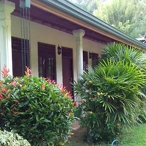 Leaf Holiday Resort Sri Lanka